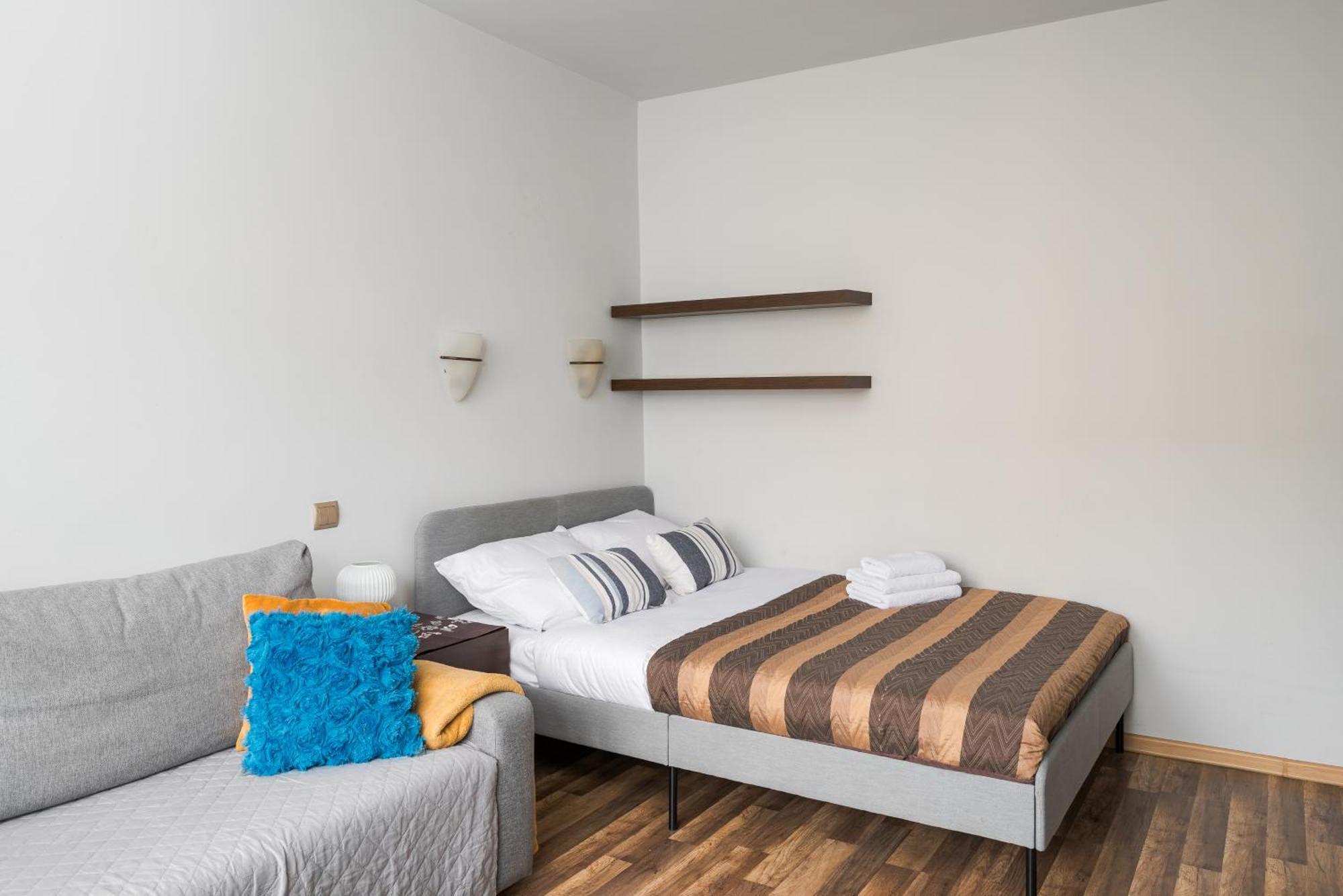 Stay With Friends In Warsaw Apartment Exteriör bild